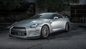  Nissan GT-R   Vivid Racing